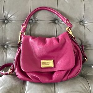 Auth Marc Jacobs Classic Q in Magenta